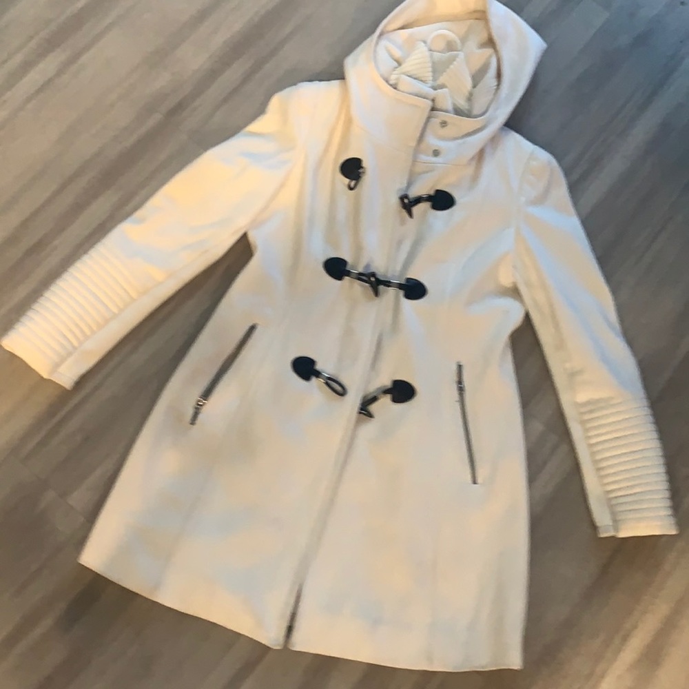 Bcbgmaxazria cream wool coat